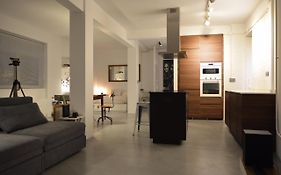 Loft industrial con Cine y Diseño